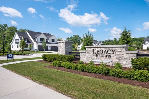 5829 Heights Dr, Sterling Heights, MI, 48314-1710 | Card Image