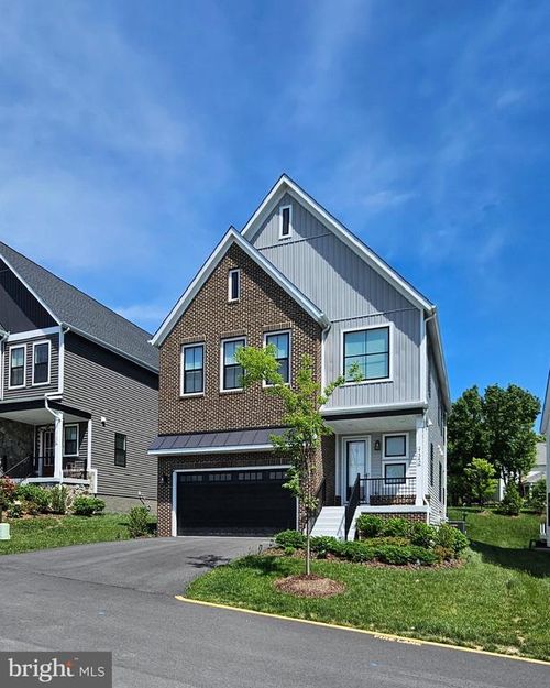 21340 Rainier Ln, BROADLANDS, VA, 20148-3685 | Card Image