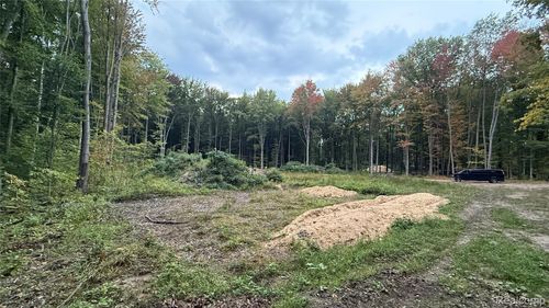 4528 N River Rd, Clyde, MI, 48049-3924 | Card Image