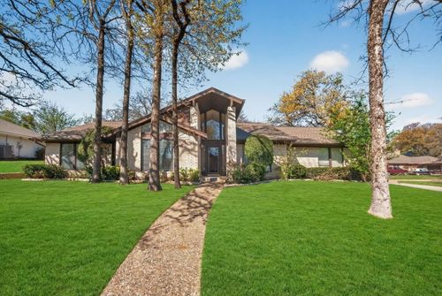 1800 High Vista Court, Fort Worth, TX, 76112 | Card Image