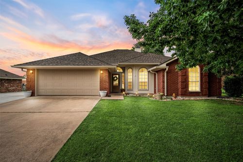 112 Topaz Cir, Hewitt, TX, 76643-2997 | Card Image