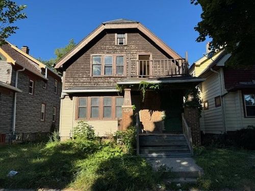 3327 N 17th St, Milwaukee, WI, 53206-2342 | Card Image