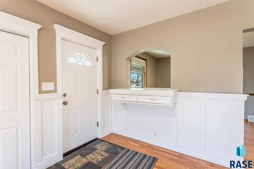 204 E 4th Ave Avenue, Lennox, SD, 57039 | Card Image