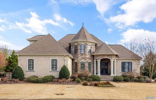2 Mcmullen Ln Se, Gurley, AL, 35748-8001 | Card Image