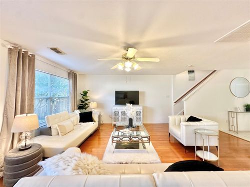 8223 Golf Green Cir, Houston, TX, 77036-4068 | Card Image