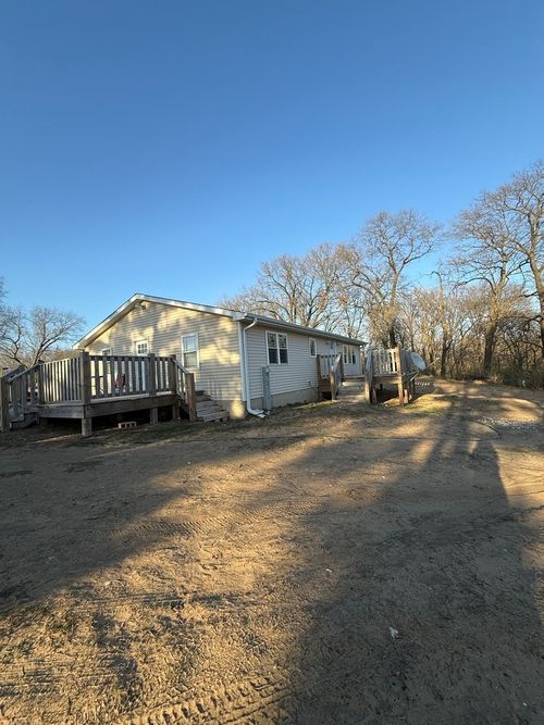 13031 E 6000s Rd, Pembroke Twp, IL, 60958-4556 | Card Image