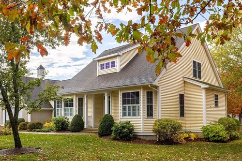 2-2 Braeburn Ln, Ashland, MA, 01721-4400 | Card Image