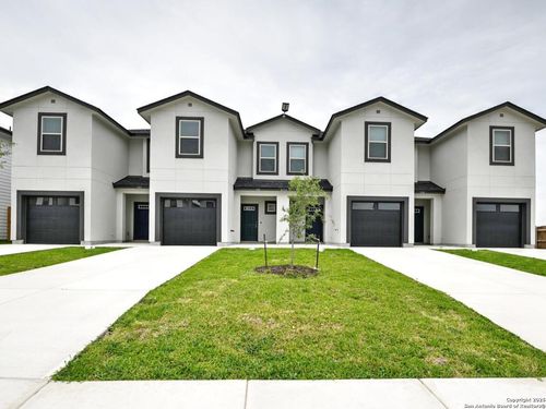 8407 Via Pisa, San Antonio, TX, 78227-2214 | Card Image