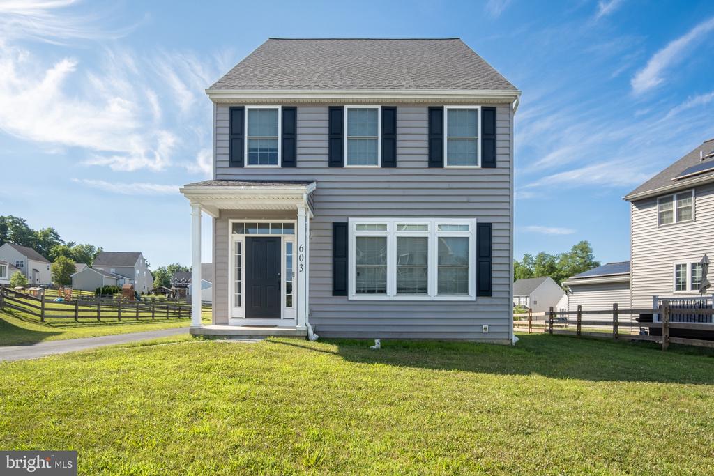 Abingdon Cir, Oxford, PA 19363