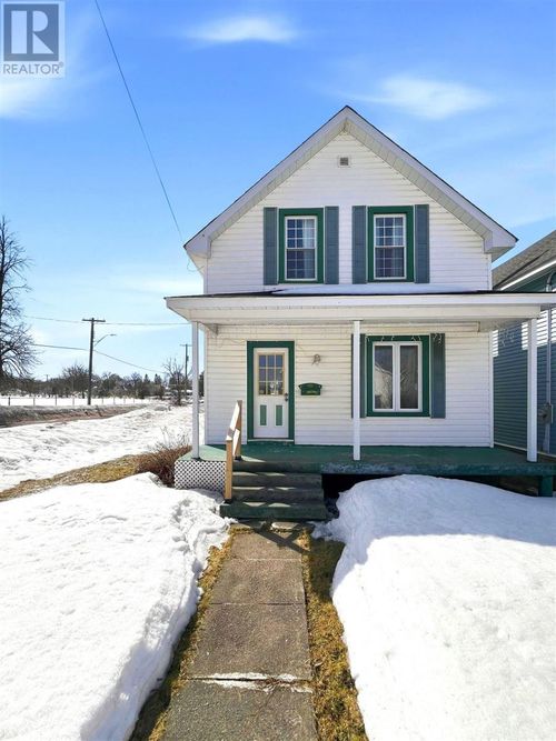 86 Pardee Ave, Sault Ste Marie, ON, P6B1W3 | Card Image