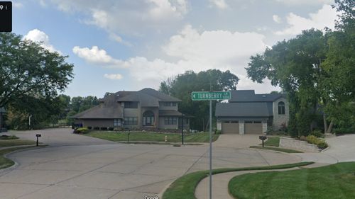 4905 Turnberry Ct, Davenport, IA, 52807-3347 | Card Image
