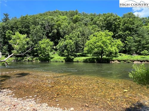 8 Garvey Bridge Rd, Crumpler, NC, 28617 | Card Image