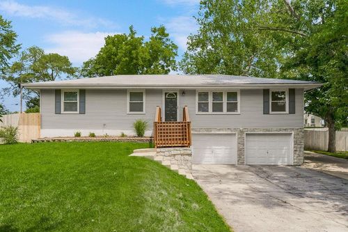 9232 Minnesota Ave, Kansas City, KS, 66112-1523 | Card Image