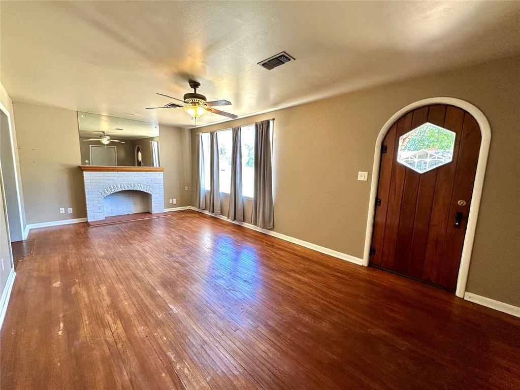 Residential in Sayre 5