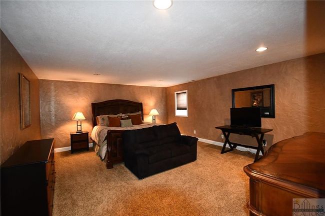 406 Country Club Rd, House other with 6 bedrooms, 5 bathrooms and null parking in Glendive MT | Image 25