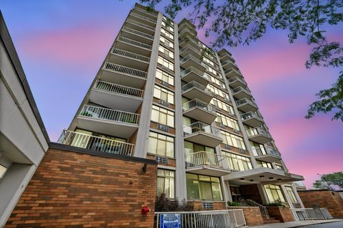 601-3100 S King Dr, Chicago, IL, 60616-3479 | Card Image
