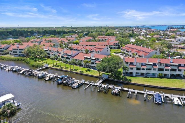 2383 Hanover Dr, Townhouse with 2 bedrooms, 3 bathrooms and null parking in DUNEDIN FL | Image 52