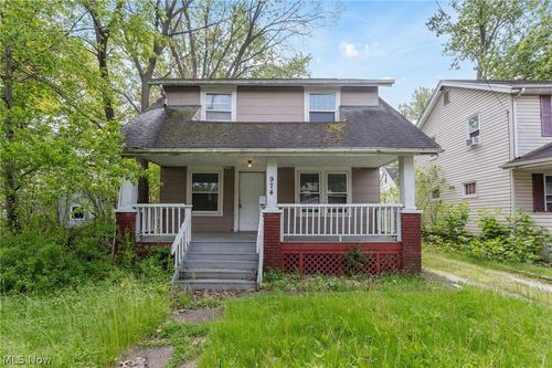 974 Lovers Lane, Akron, OH, 44306 | Card Image