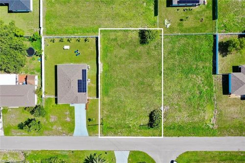 2133 Ne 23rd Ter, Cape Coral, FL, 33909-4678 | Card Image