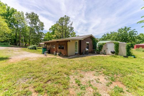 302 W Fifth St, Hardy, AR, 72542-8828 | Card Image