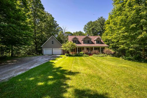 258 Mending Walls Rd, Manchestr Ctr, VT, 05255-9804 | Card Image