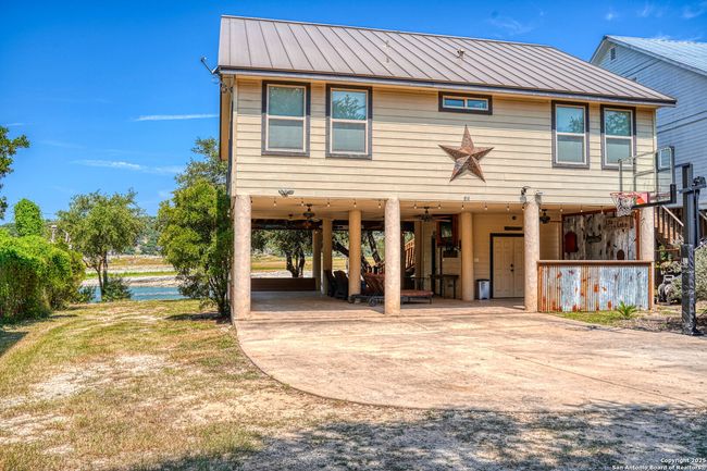 914 Pebble Beach Dr Nw, House other with 2 bedrooms, 2 bathrooms and null parking in Lakehills TX | Image 13