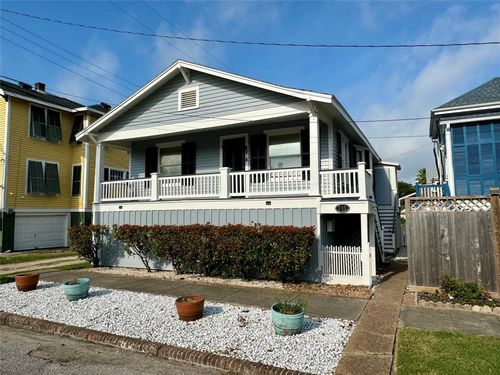 711 17th St, Galveston, TX, 77550-4840 | Card Image