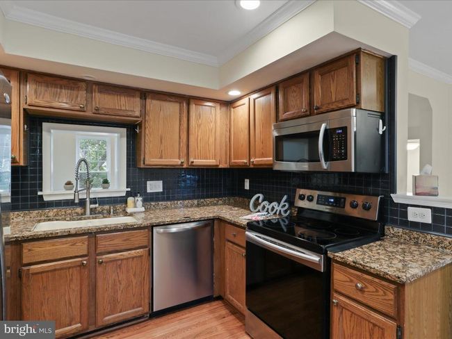 10612 Winfield Loop, Townhouse with 4 bedrooms, 4 bathrooms and null parking in MANASSAS VA | Image 15