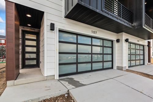 107 E Palmer Ln, Saratoga Springs, UT, 84045-3236 | Card Image