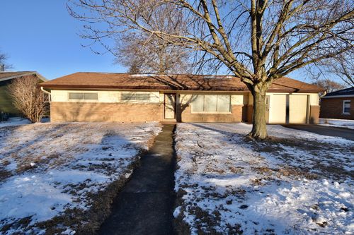 105 S Sunrise Street, Roanoke, IL, 61561 | Card Image