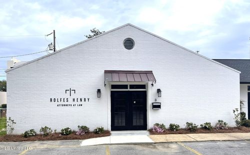 b-175 Main St, Biloxi, MS, 39530-3807 | Card Image