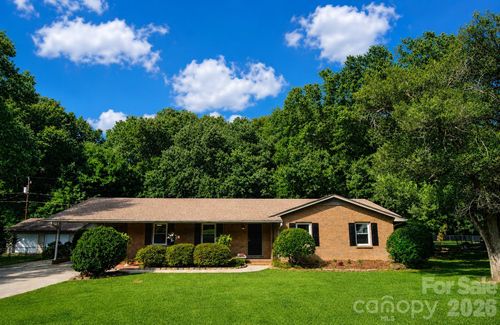 2914 Dresden Dr, Gastonia, NC, 28056-8342 | Card Image