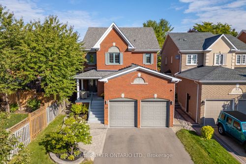 49 Foxtail Ridge, Newmarket, ON, L3X1Z7 | Card Image