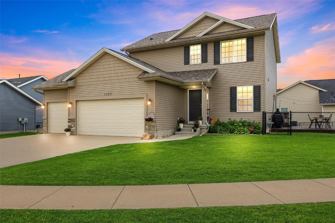 Prairie Rose Dr, Cedar Rapids, IA 52404