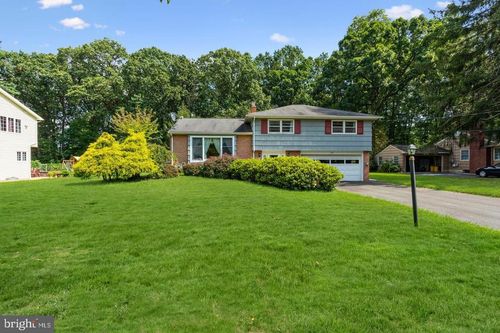 318 Oak Ln, PRINCETON JUNCTION, NJ, 08550-3610 | Card Image