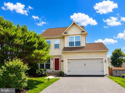 7811 New Ascot Ln, CLINTON, MD, 20735-6101 | Card Image