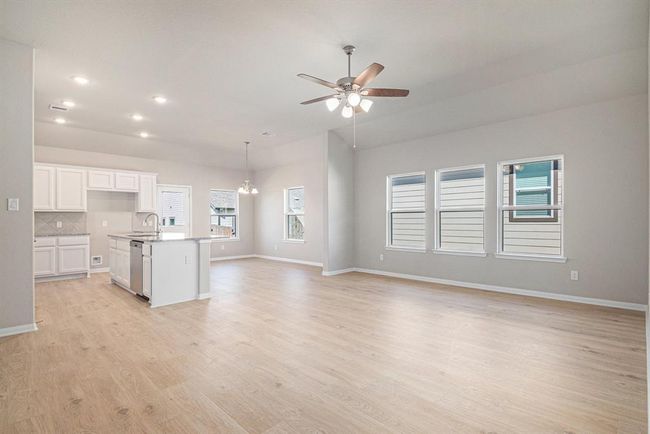 11123 Lulu Ln, House other with 4 bedrooms, 2 bathrooms and 2 parking in Willis TX | Image 4