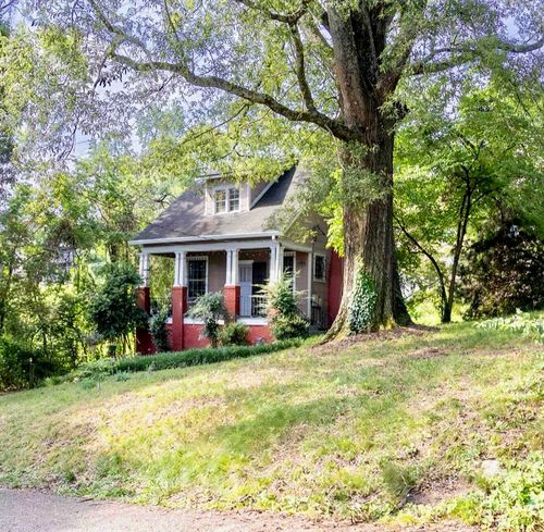 3126 Rockmeade Dr, Chattanooga, TN, 37411-4117 | Card Image