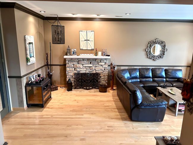 1S701 Eisenhower Rd, House other with 4 bedrooms, 4 bathrooms and 2 parking in Oakbrook Terrace IL | Image 8