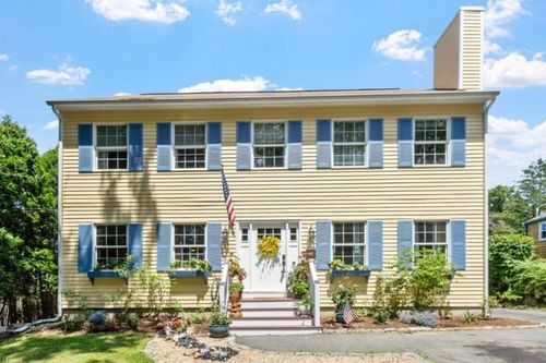 1 Spring Ln, Rockport, MA, 01966-2110 | Card Image