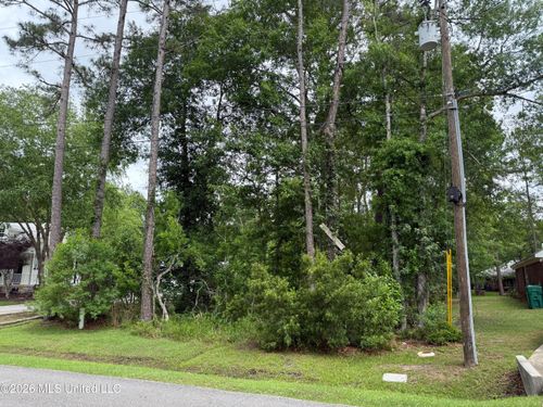 834 Analii Street, Diamondhead, MS, 39525 | Card Image