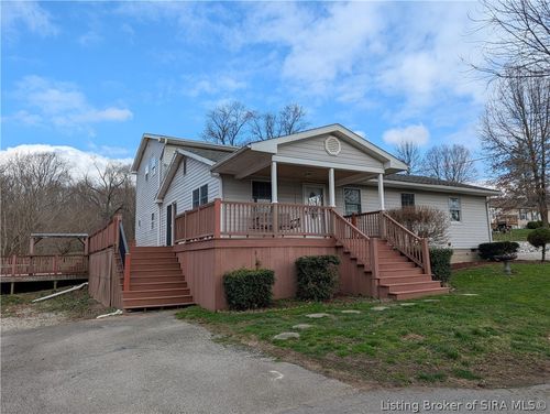 275 N Hill St, Pekin, IN, 47165-7998 | Card Image