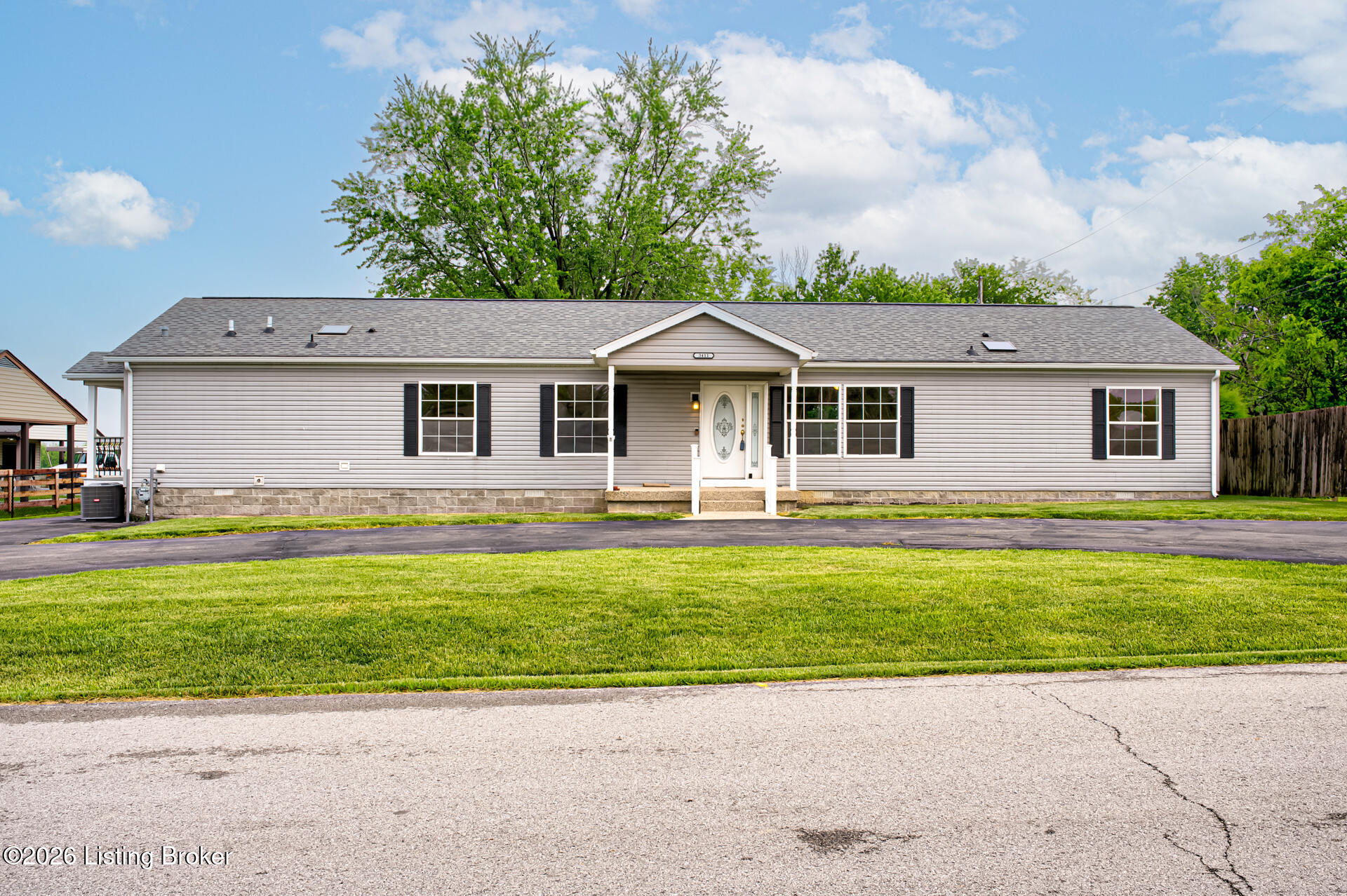 Residential in La Grange