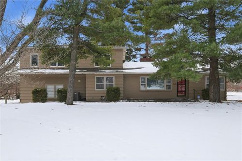 6209 Nw Tower Dr, Platte Woods, MO, 64151-1516 | Card Image