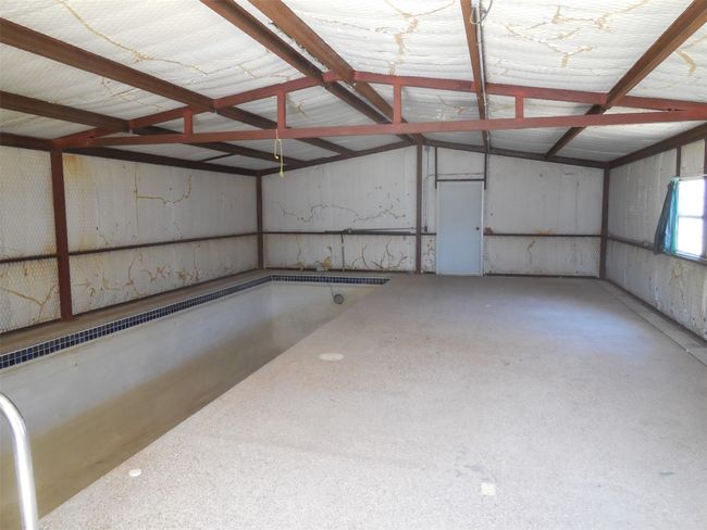 Pool house interior | Image 8
