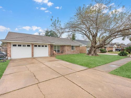 9735 Rambling Trail, Houston, TX, 77089 | Card Image