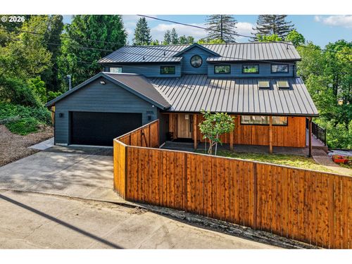 3905 N Overlook Ter, Portland, OR, 97227-1052 | Card Image