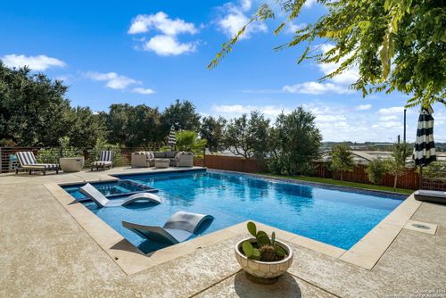 28827 Balcones Crk, Boerne, TX, 78006-8667 | Card Image