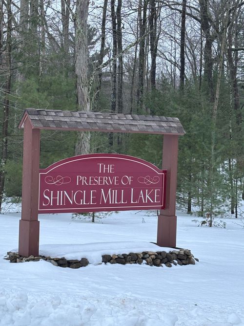 1089 Greensview Dr, Manistee, MI, 49660 | Card Image