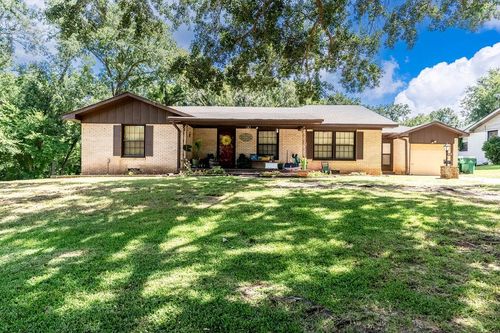 1416 E Park Ave, Palestine, TX, 75801-4654 | Card Image